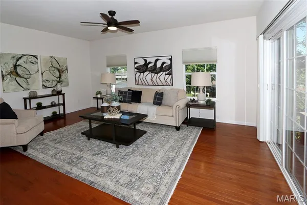 $575,000 | 10925 Clydesdale Manors Court, St. Louis, MO 63123