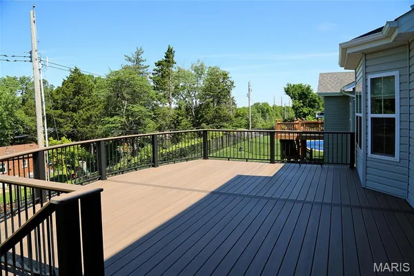 $575,000 | 10925 Clydesdale Manors Court, St. Louis, MO 63123