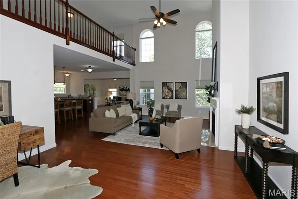 $575,000 | 10925 Clydesdale Manors Court, St. Louis, MO 63123