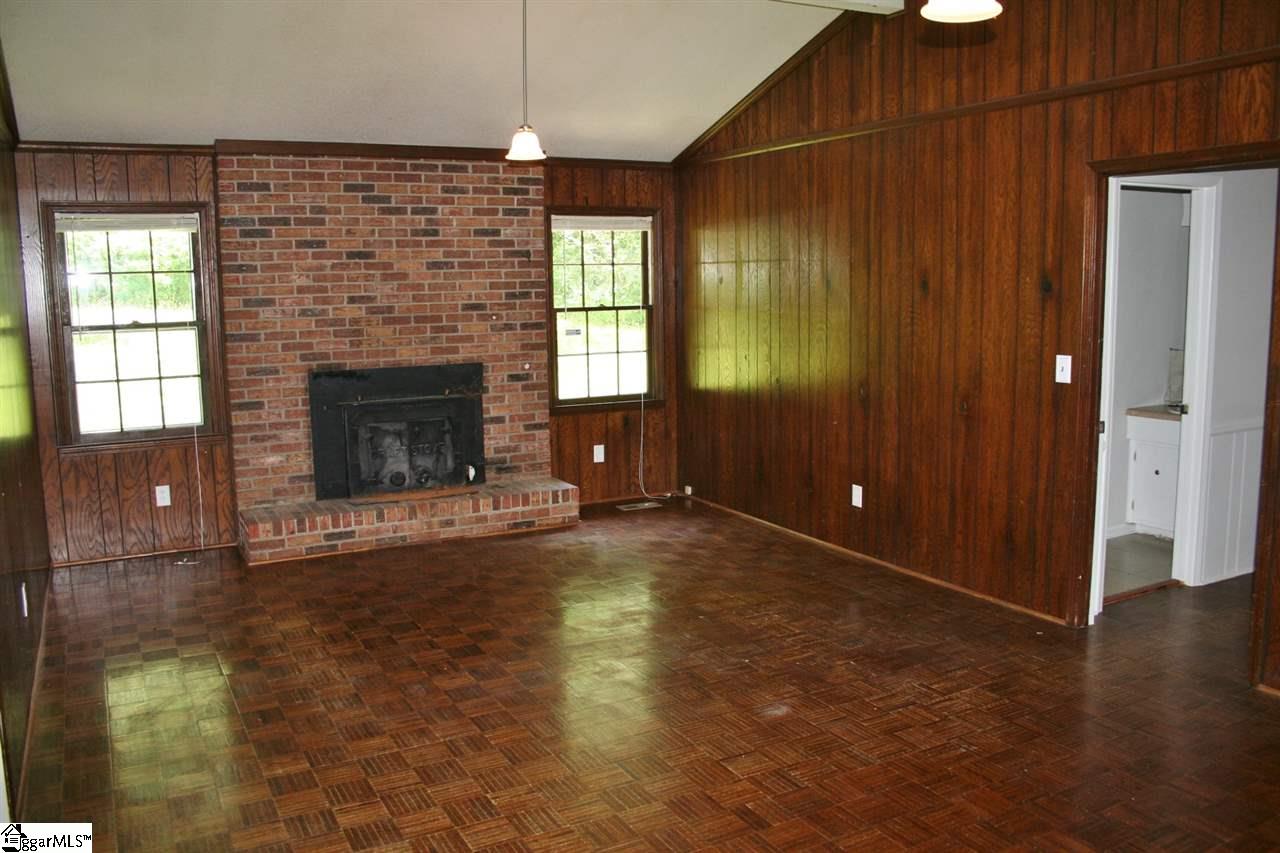 159 Callaham Acres Road Liberty, SC 29657 - Photo 9 of 21