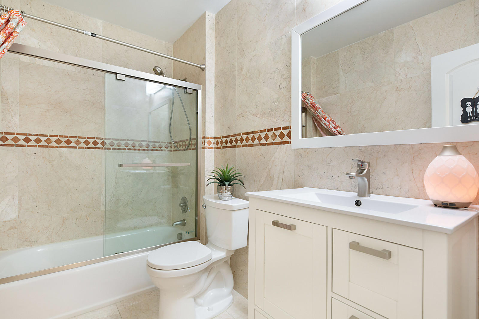 5598 Northeast 7th Avenue Boca Raton, FL 33487 - Photo 17 of 27 18