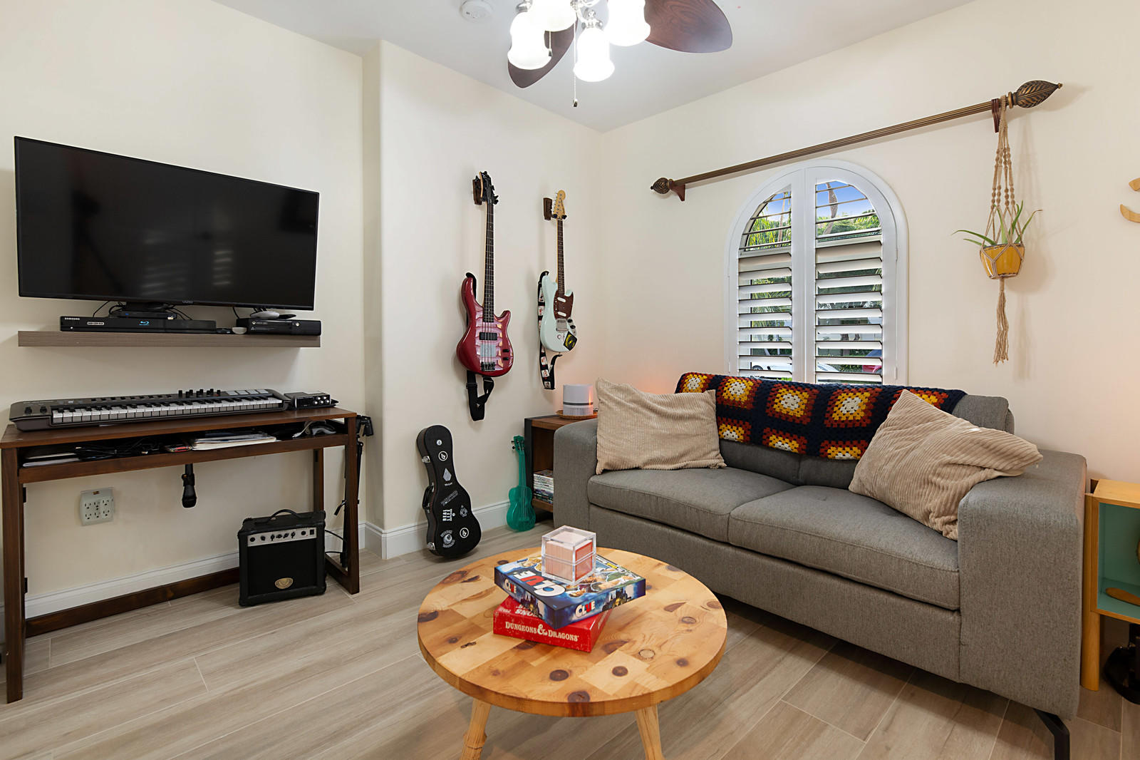 5598 Northeast 7th Avenue Boca Raton, FL 33487 - Photo 18 of 27 19
