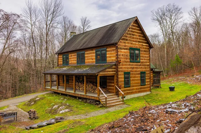 $950,000 | 34 Midsomer Meadows Lane, Barnard, VT 05091