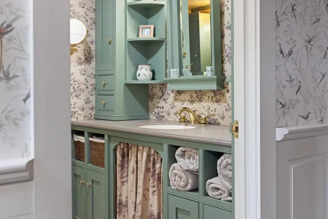 $950,000 | 34 Midsomer Meadows Lane, Barnard, VT 05091