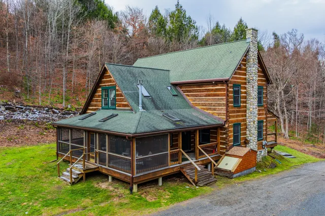 $950,000 | 34 Midsomer Meadows Lane, Barnard, VT 05091