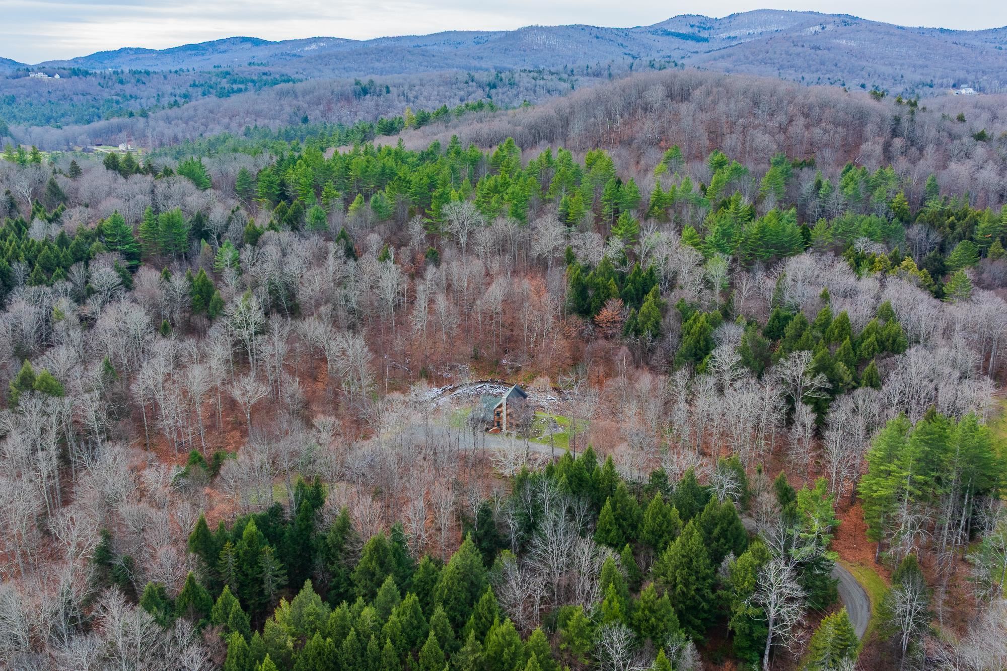 34 Midsomer Meadows Lane Barnard, VT 05091 - Photo 6 of 60