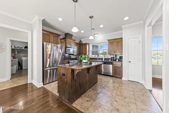 $348,000 | 240 Canino Road, Rayne, LA 70578
