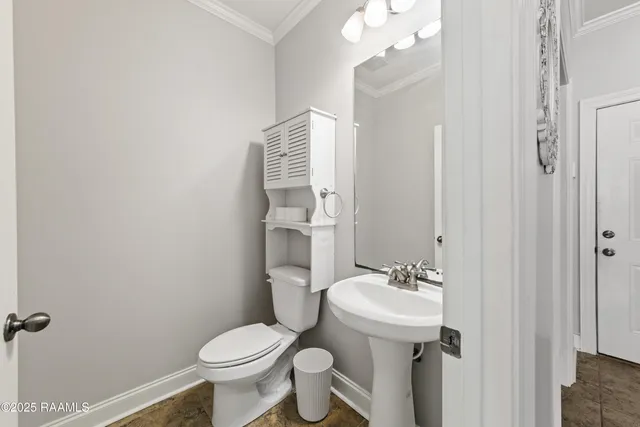 $348,000 | 240 Canino Road, Rayne, LA 70578