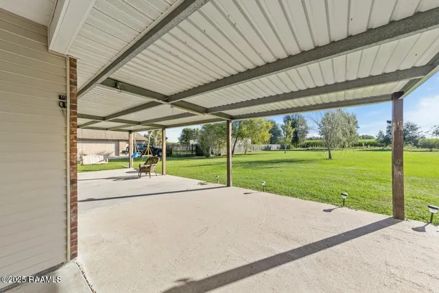 $348,000 | 240 Canino Road, Rayne, LA 70578