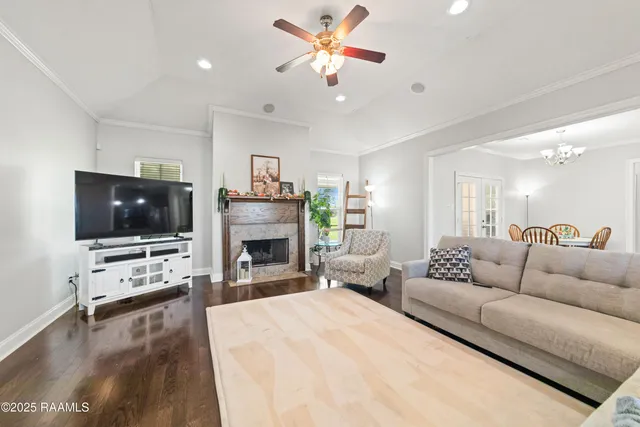 $348,000 | 240 Canino Road, Rayne, LA 70578