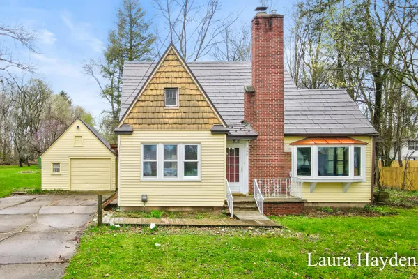 $309,900 | 350 Mill Street, Saranac, MI 48881