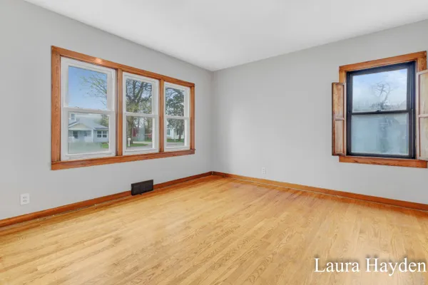 $309,900 | 350 Mill Street, Saranac, MI 48881