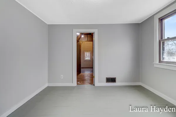 $309,900 | 350 Mill Street, Saranac, MI 48881