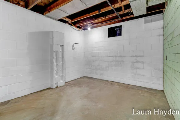 $309,900 | 350 Mill Street, Saranac, MI 48881