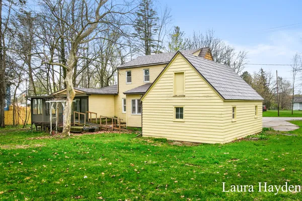 $309,900 | 350 Mill Street, Saranac, MI 48881