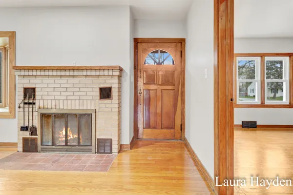 $309,900 | 350 Mill Street, Saranac, MI 48881