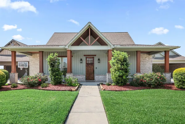 $649,999 | 1814 South Prairie Lane, Deer Park, TX 77536