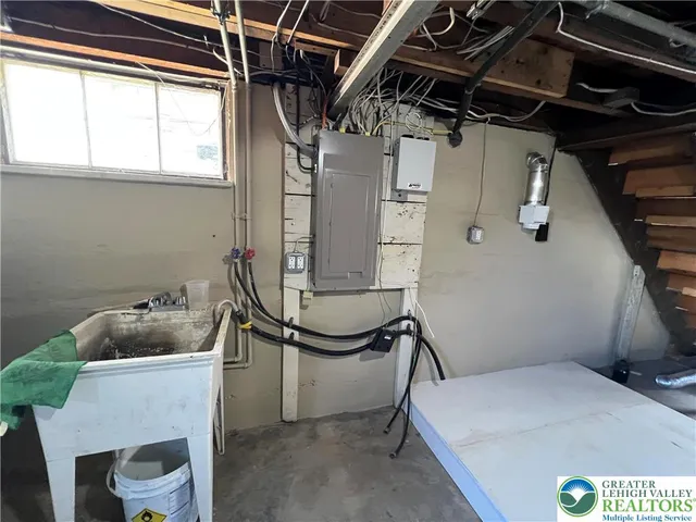 a view of a backyard with a small cabin