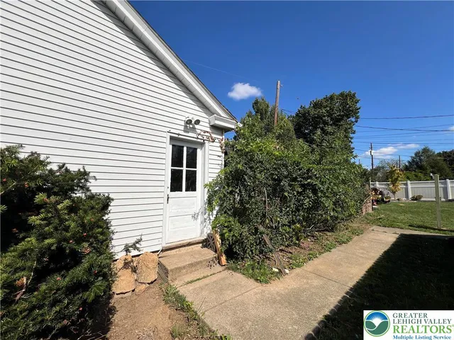 $375,000 | 135 West Wabash Street, Allentown, PA 18103