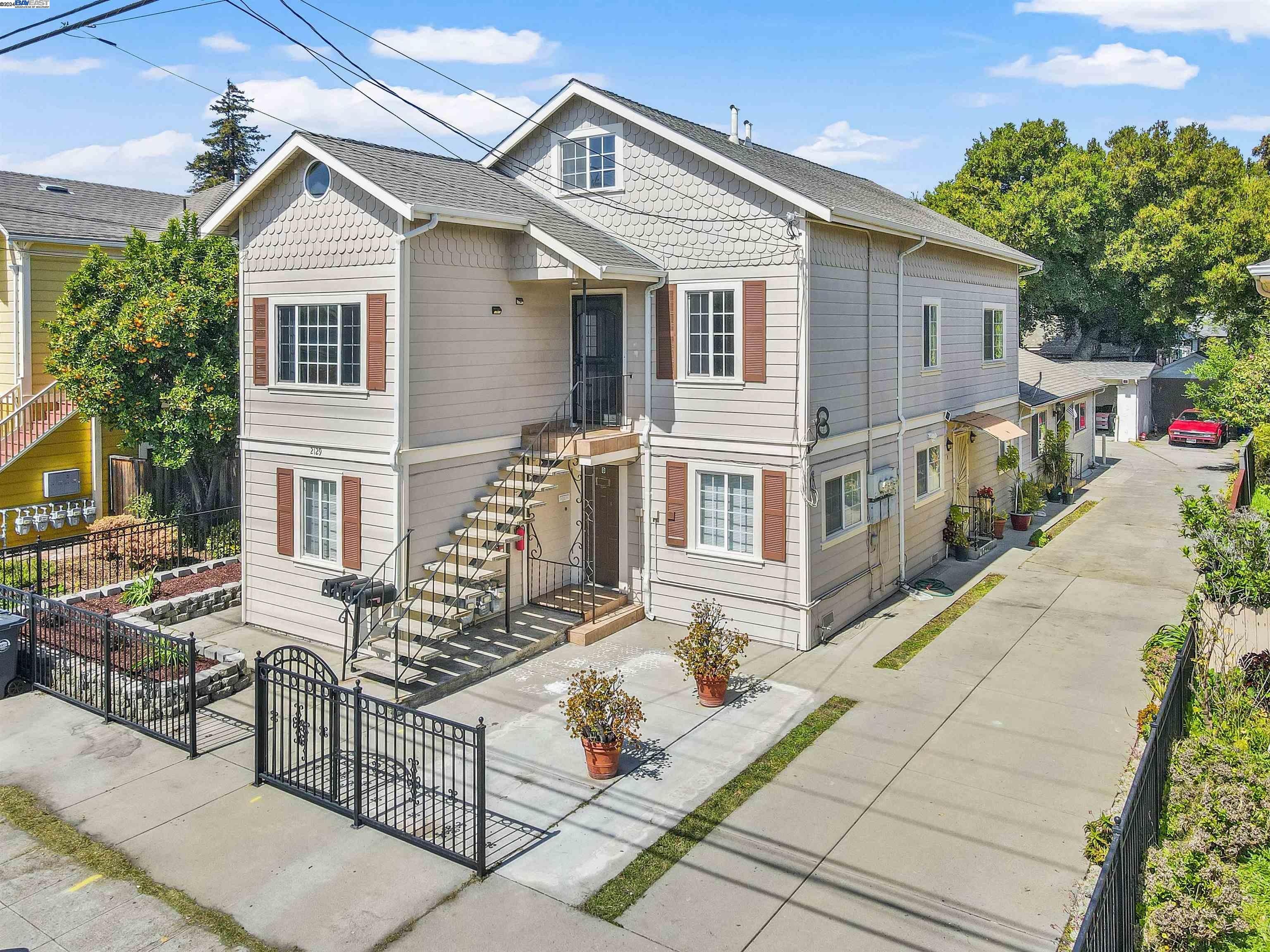 2129 Lincoln Avenue