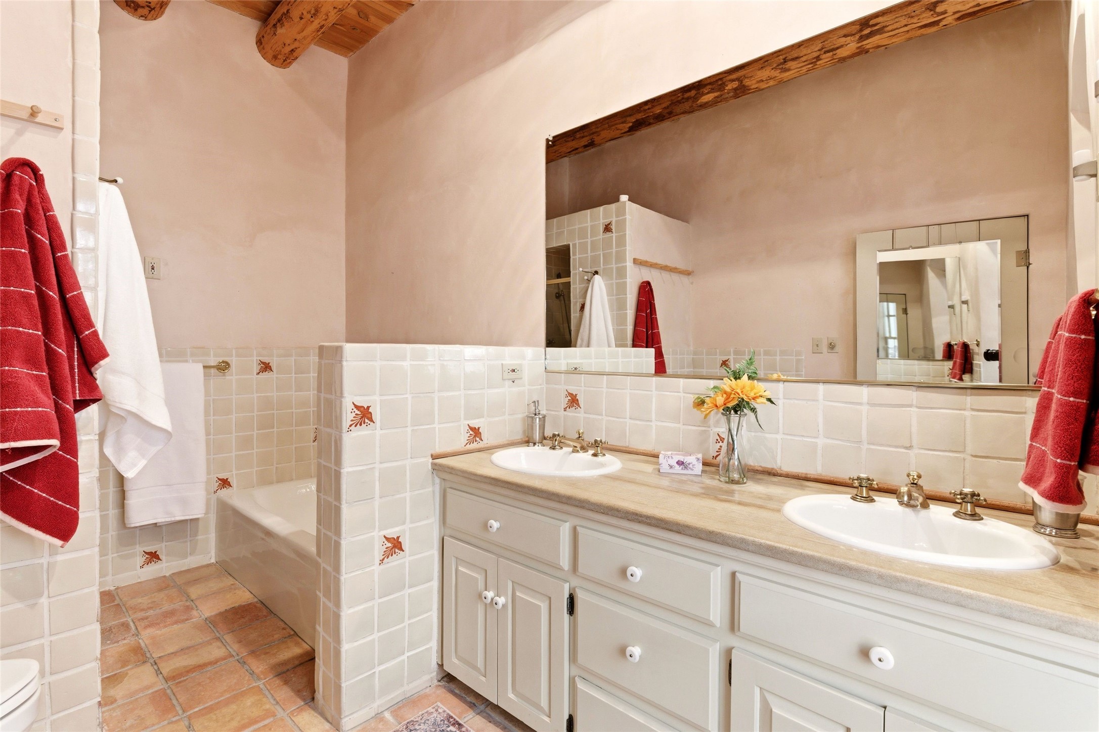 1442 Bishops Lodge Road Santa Fe, NM 87506 - Photo 23 of 40