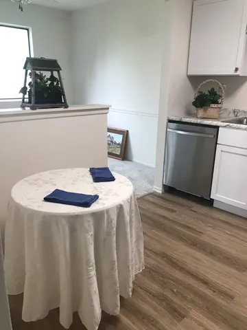 $269,900 | 600 Eastview Court, Unit X1, Schaumburg, IL 60194