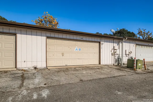 $179,999 | 108 Sunnyland Drive, San Antonio, TX 78228