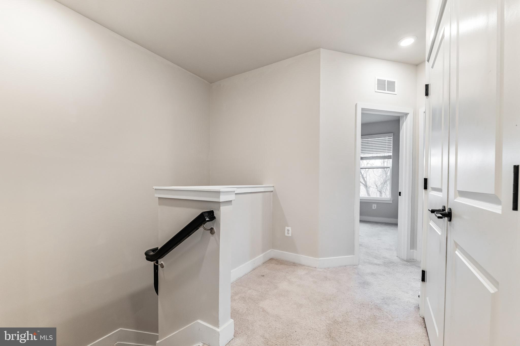 4404 Roland Heights Avenue Baltimore, MD 21211 - Photo 27 of 36