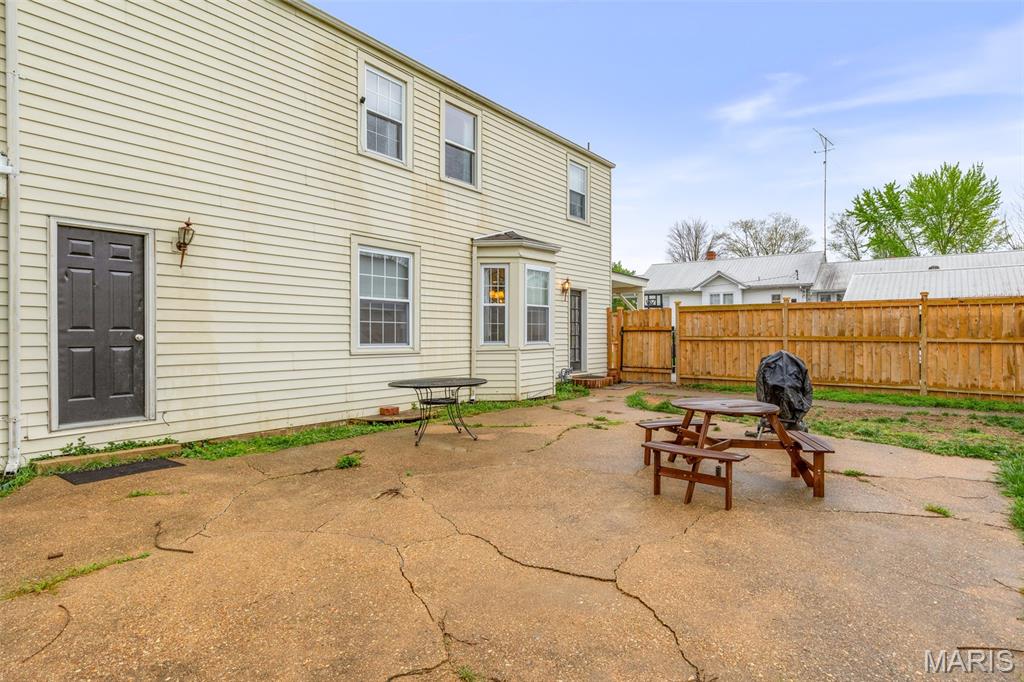 404 Marshall Street Fredericktown, MO 63645 - Photo 9 of 44