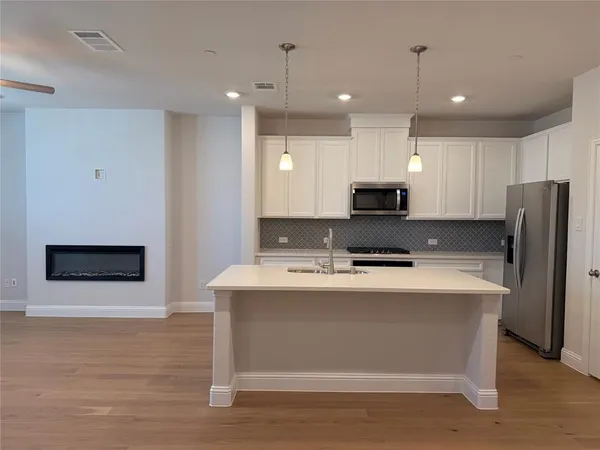 $3,000 | 7913 Sunset Boulevard, Rowlett, TX 75088