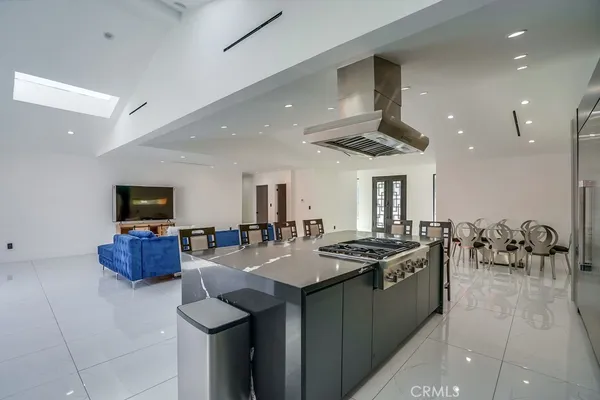 $30,000 | 5030 Amestoy Avenue, Encino, CA 91316