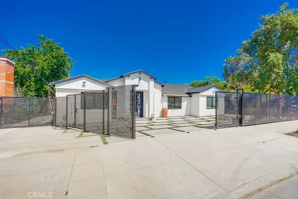 $30,000 | 5030 Amestoy Avenue, Encino, CA 91316