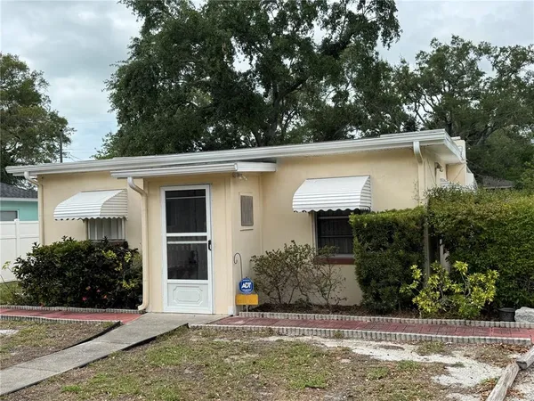 $349,000 | 542 Roanoke Street, Dunedin, FL 34698