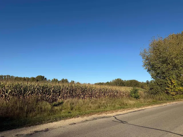 $50,000 | Willow Wood Street, Unit 11, Shawano, WI 54166