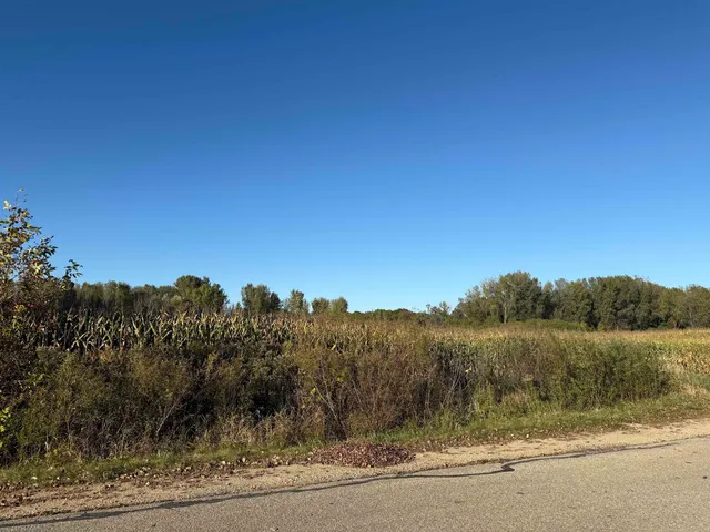 $50,000 | Willow Wood Street, Unit 11, Shawano, WI 54166
