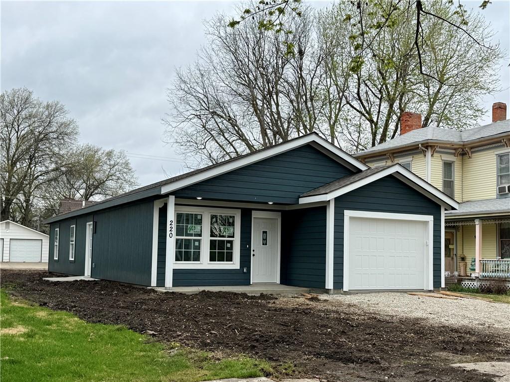 220 South Locust Street Ottawa, KS 66067 - Photo 1 of 28