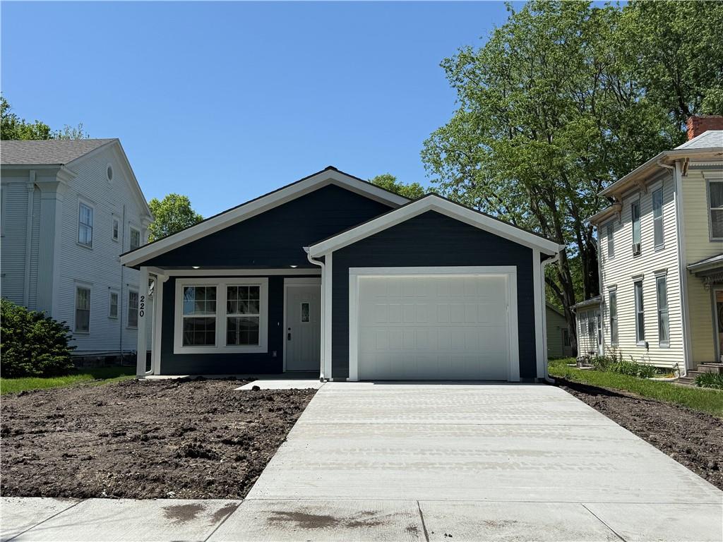 220 South Locust Street Ottawa, KS 66067 - Photo 2 of 28