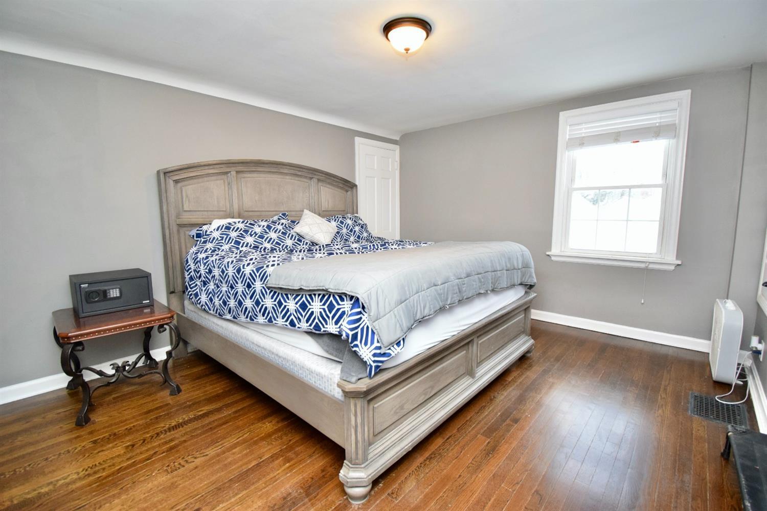 3948 Ruth Lane Cheviot, OH 45211 - Photo 32 of 50