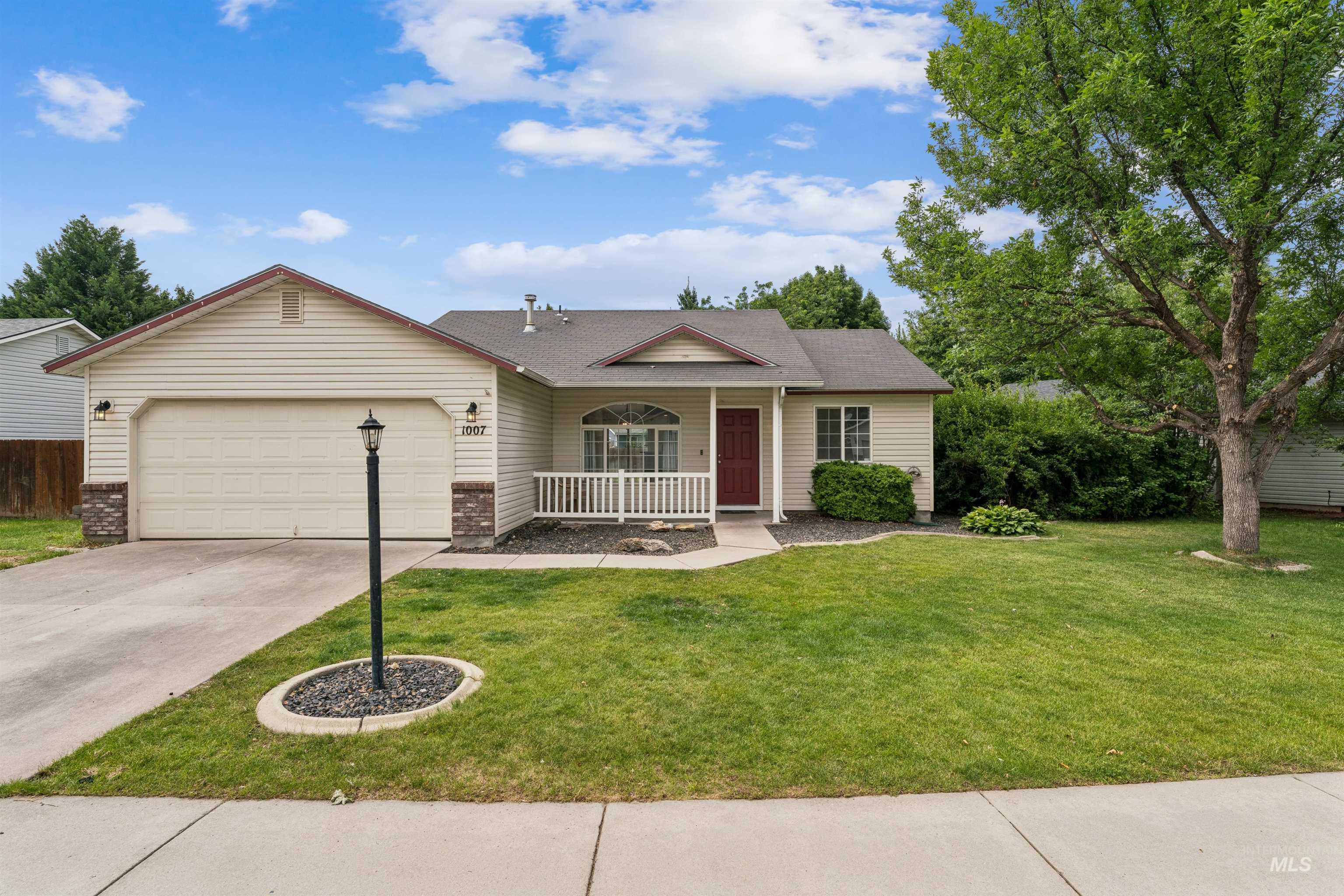 1007 West Honker Drive Meridian, ID 83642 - Photo 1 of 29