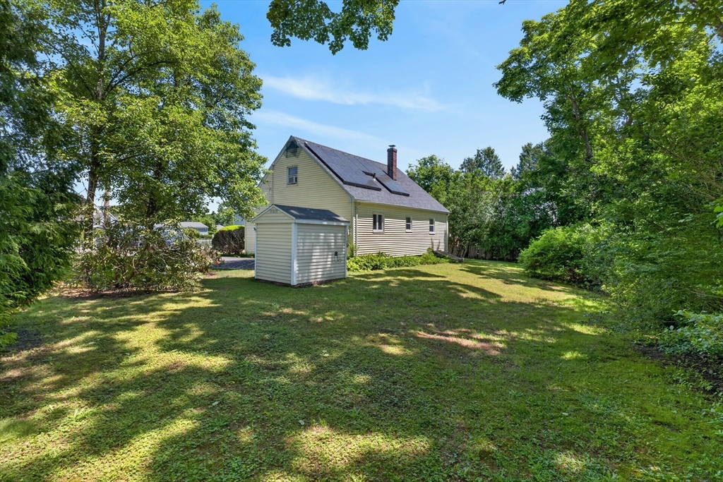 22 Myrtle Avenue Acushnet, MA 02743 - Photo 8 of 31