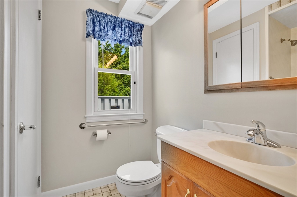 44 Woodward Road West Springfield, MA 01089 - Photo 15 of 33 Gallery Image 15