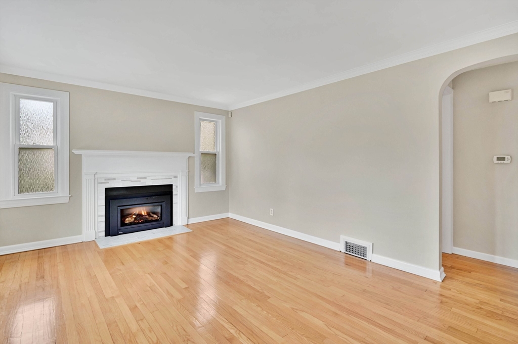 44 Woodward Road West Springfield, MA 01089 - Photo 4 of 33 Gallery Image 4