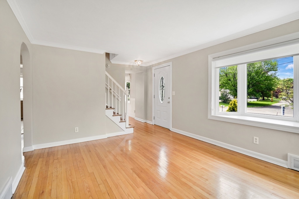 44 Woodward Road West Springfield, MA 01089 - Photo 7 of 33 Gallery Image 7