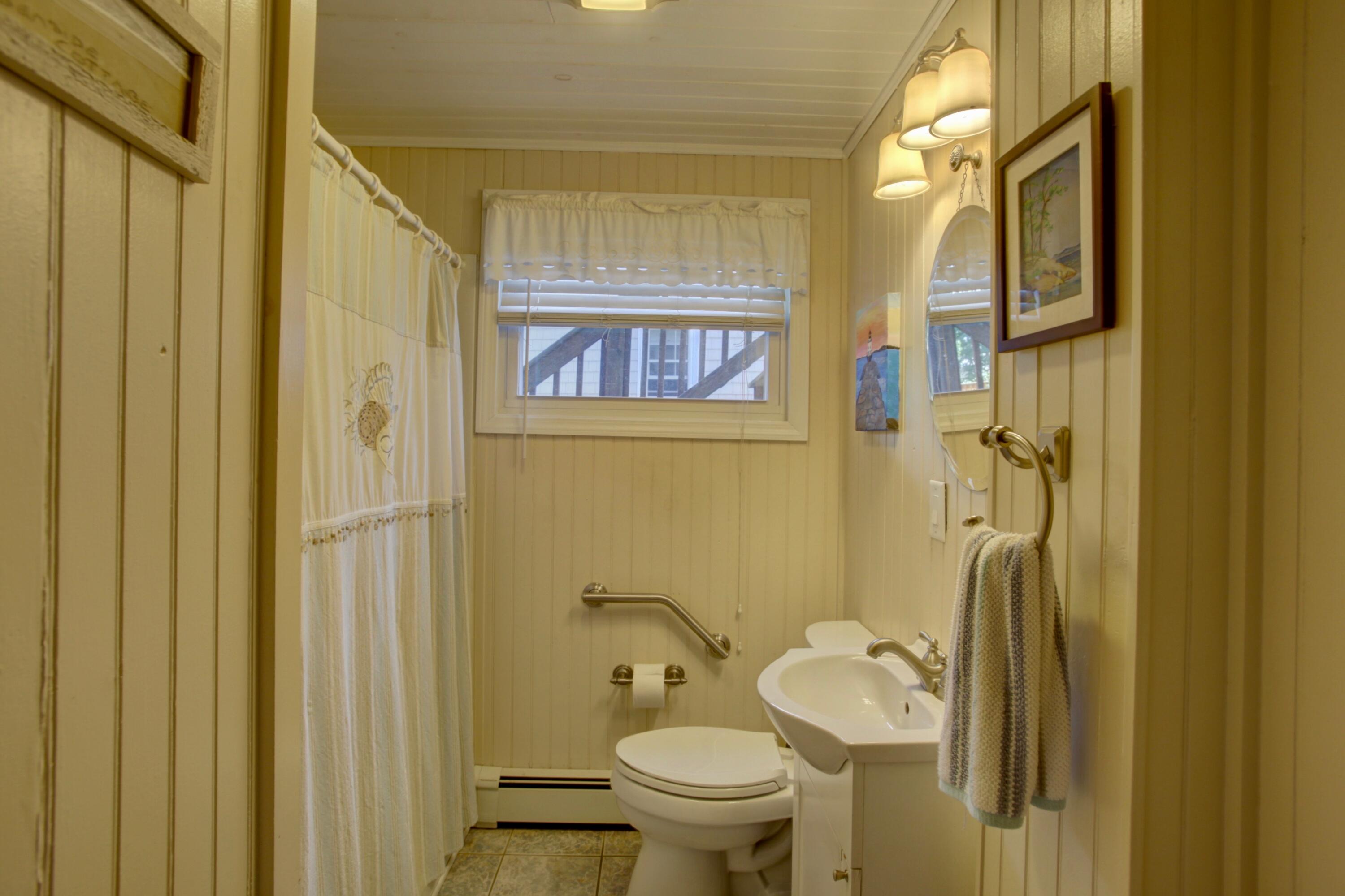 44 Myrtle Avenue South Portland, ME 04106 - Photo 13 of 39 43
