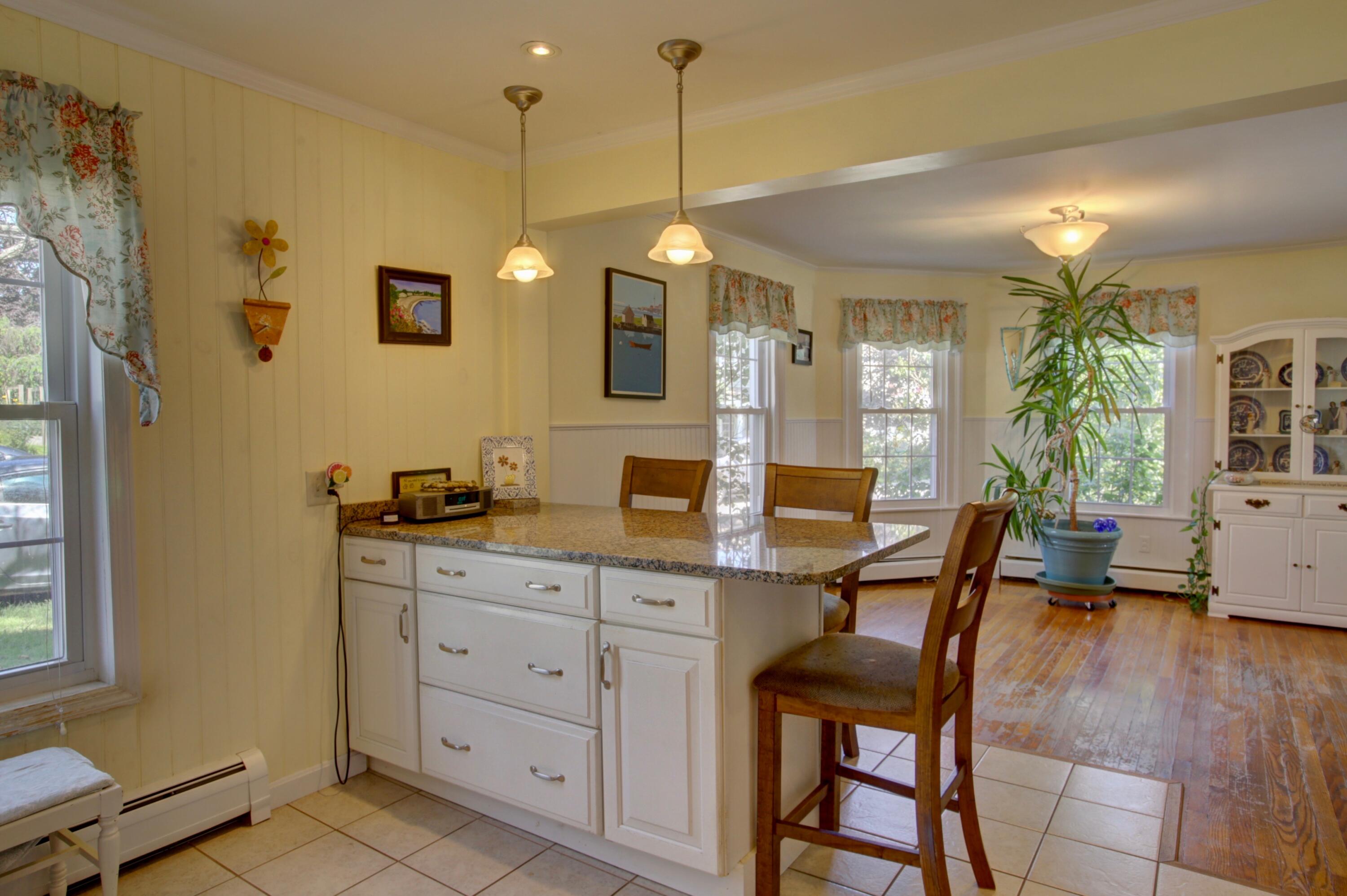 44 Myrtle Avenue South Portland, ME 04106 - Photo 7 of 39 58