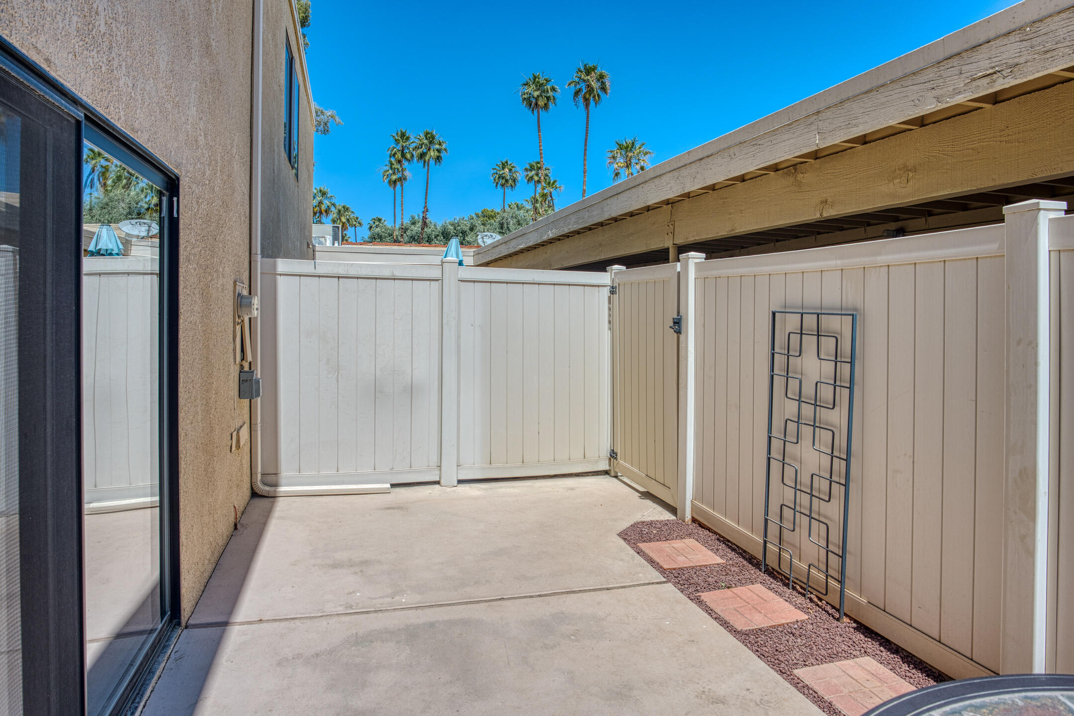 35985 Alameda Court Rancho Mirage, CA 92270 - Photo 40 of 71 41