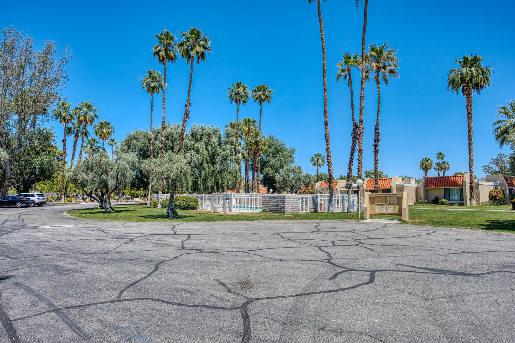 35985 Alameda Court Rancho Mirage, CA 92270 - Photo 47 of 71 42