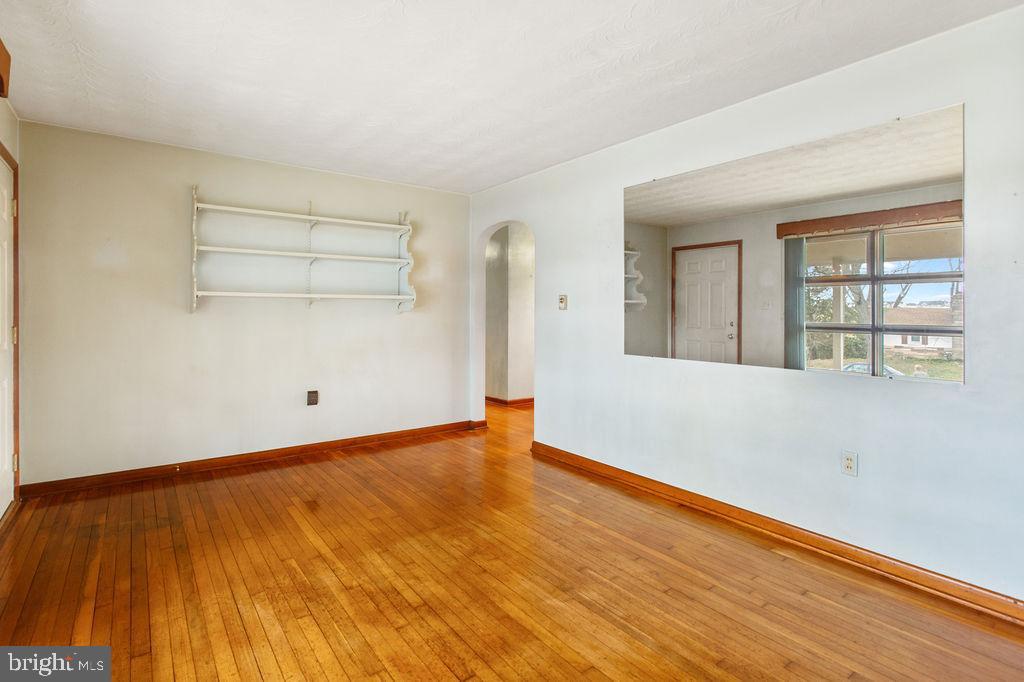 132 Hillside Road Hanover, PA 17331 - Photo 3 of 26 Gallery Image 3
