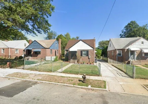 $699,000 | 222-21 130th Avenue | Laurelton