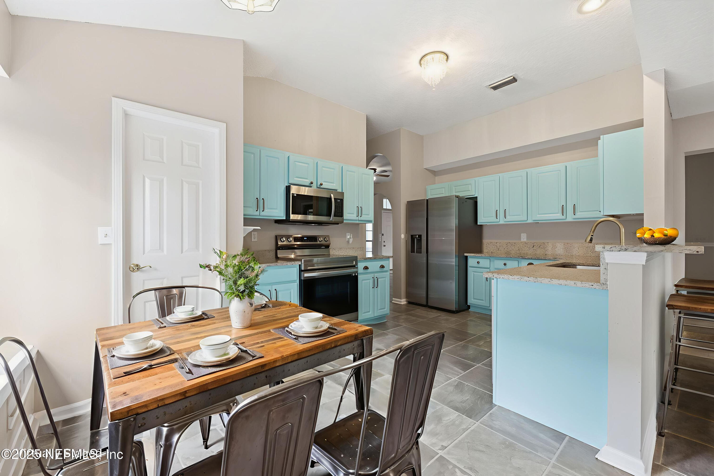 1655 Highland View Court Fleming Island, FL 32003 - Photo 15 of 56 virtuallystagedkitchen